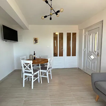 D&M Apartments Palit Exterior photo